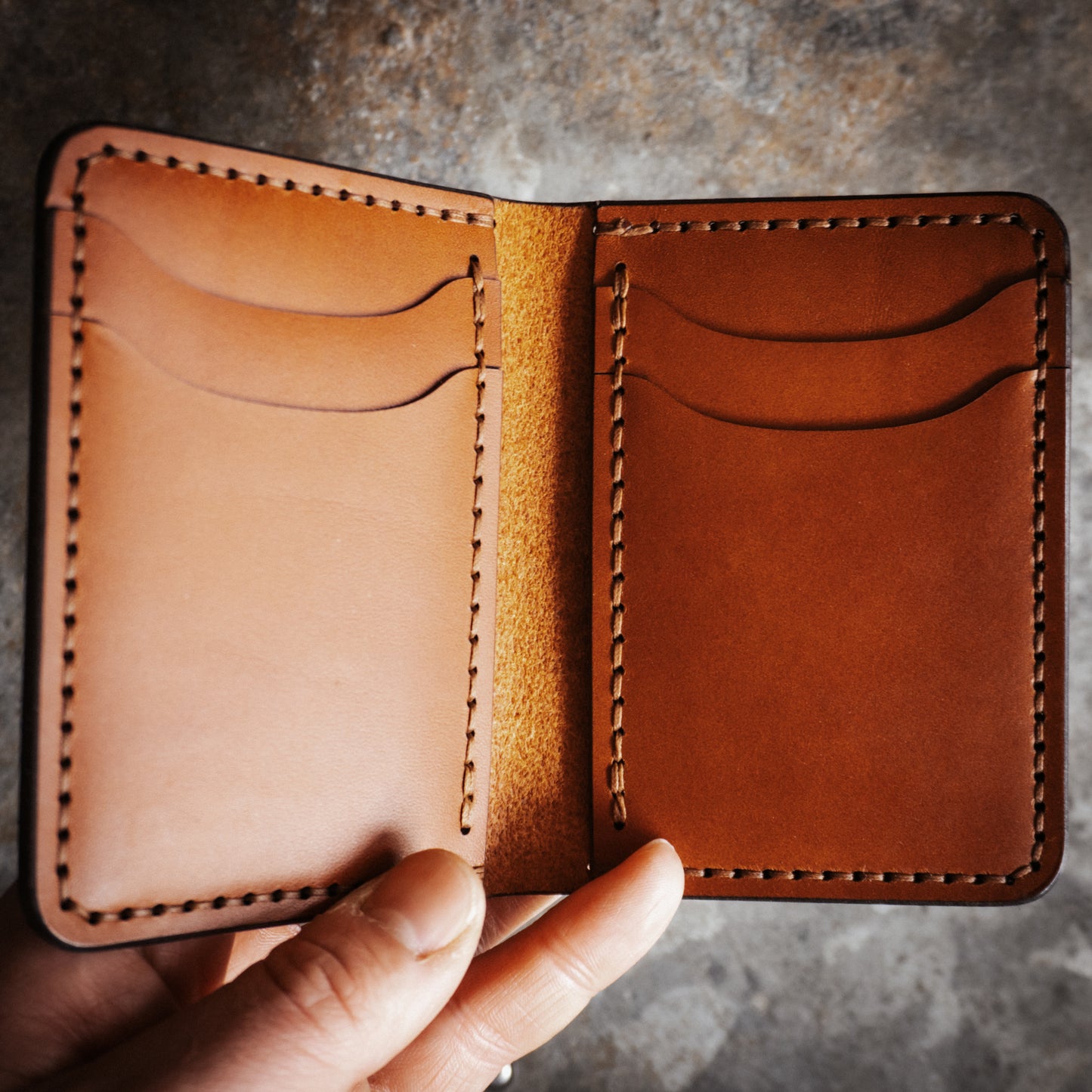 WLT-02 | Vertical Card Wallet